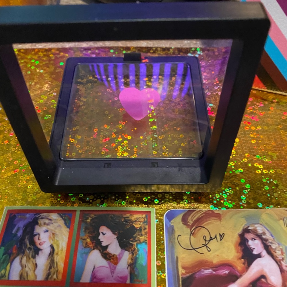 TAYLOR SWIFT PETER MAX ZED PROMOTIONAL SELLING PHOTO SET MINT + REPUTATI… - Picture 3 of 9